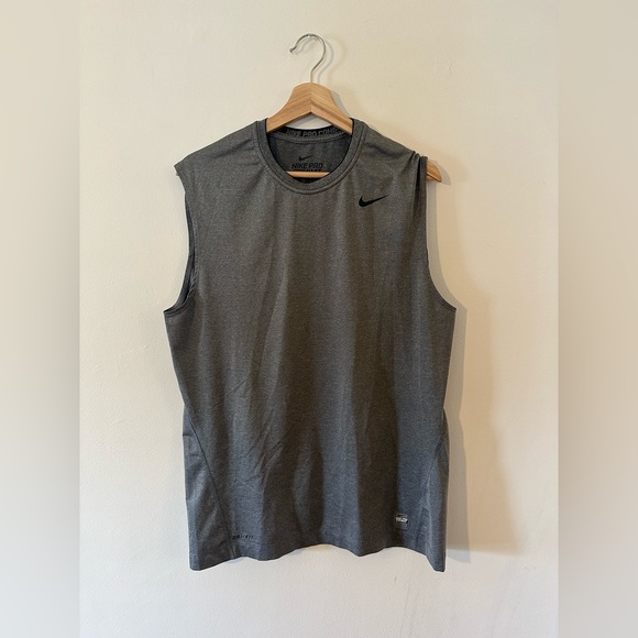 Nike Pro Tank Top - Picture 1 of 2